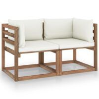 Ogrodowa sofa 2-os. z palet, z kremowymi poduszkami, sosna